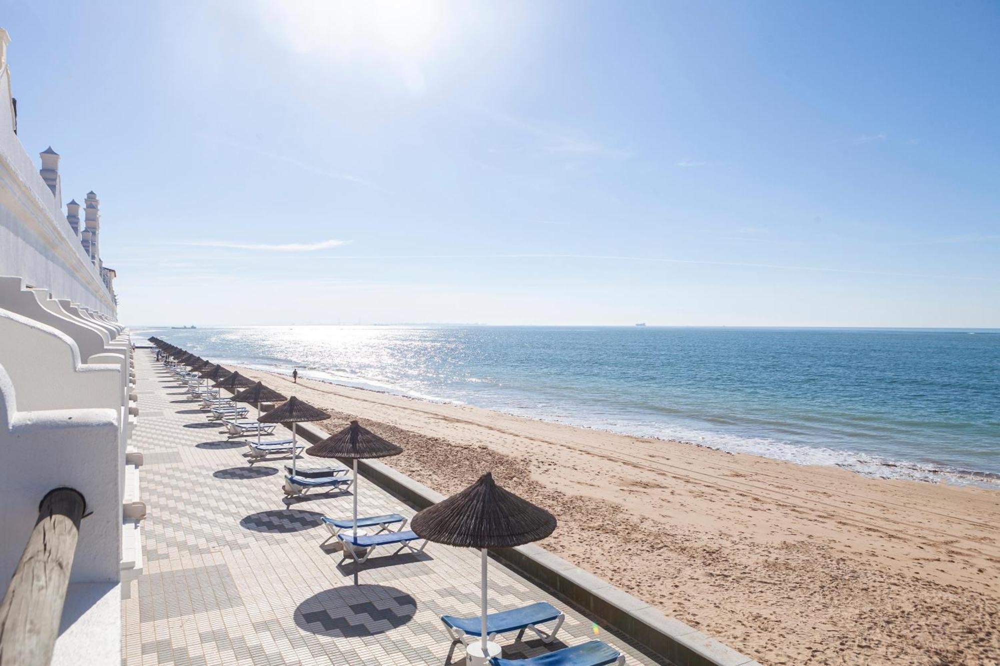 Playa De La Luz Hotel Rota Exterior photo