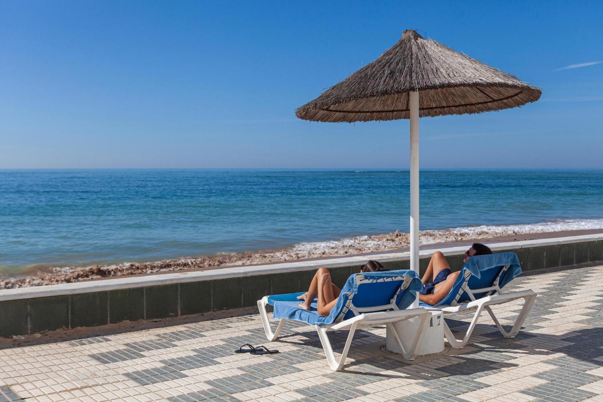 Playa De La Luz Hotel Rota Exterior photo